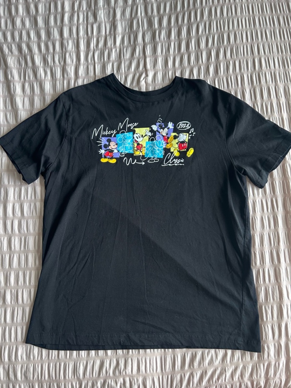 Disney Mickey Mouse Unisex Black Decades Graphic Tee (L)